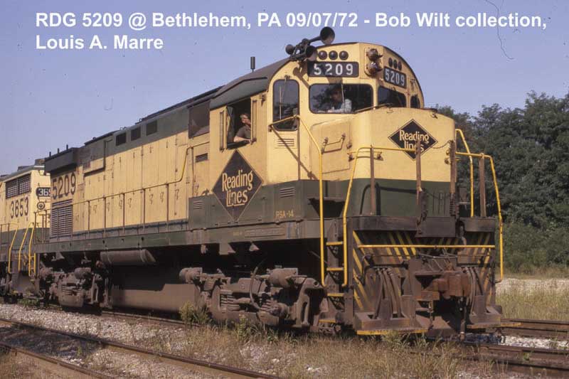 Bowser 26071 HO Scale ALCo C424 (DCC/Sound) — Reading #5209