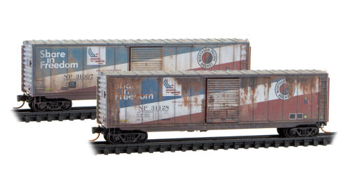 Micro-Trains 983 105 109 N scale BN ex-NP "Share in Freedom" Weathered 2-Pack 50' Single Door Standard Box Car