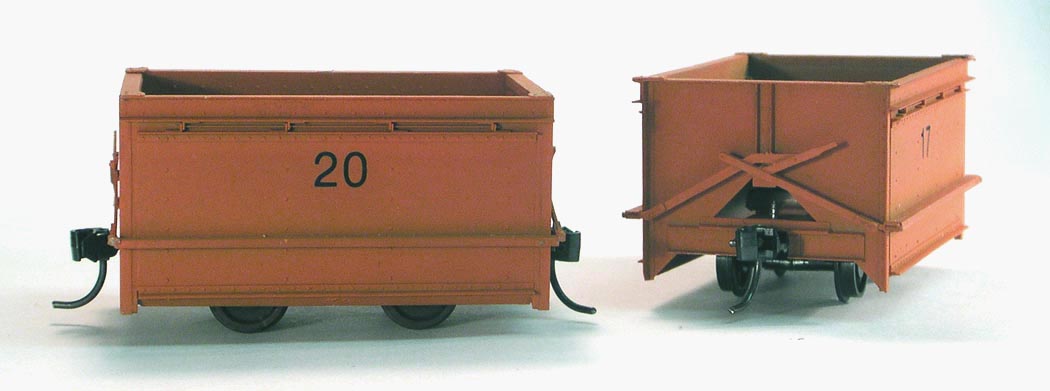 Grandt Line 3101 O Scale Koppel 4-Wheel 3-1/2 Yard Gable Bottom Dump Car, 30" Gauge - pkg(2)