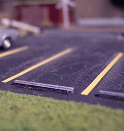 Osborn Models 1097 HO Scale Osborn Model Kits HO 1097 Parking Bumpers and Lot Lines Kit (20 Pack) - 20 bumpers