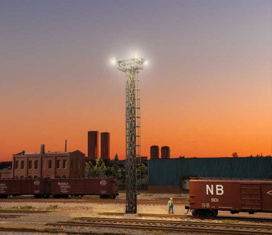 Walthers SceneMaster 4325 HO Scale Lighted Yard Light