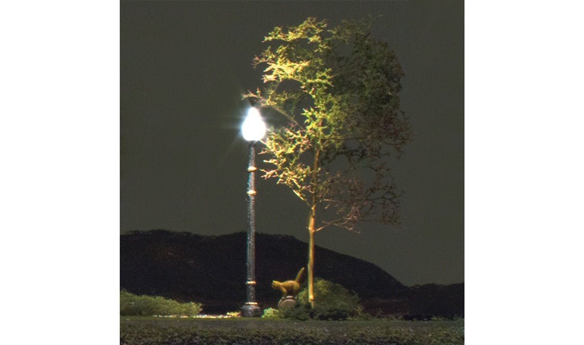 Woodland Scenics JP5649 O Scale Lamp Post Street Lights - Oakville Model Trains Depot