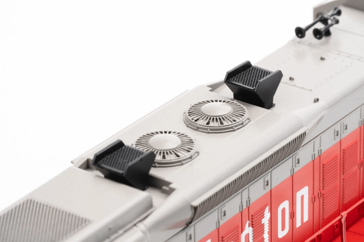 Rapido 50622 HO EMD SD9 — Chicago, Burlington & Quincy 831 (ESU LokSound DCC/Sound) - Oakville Model Trains Depot
