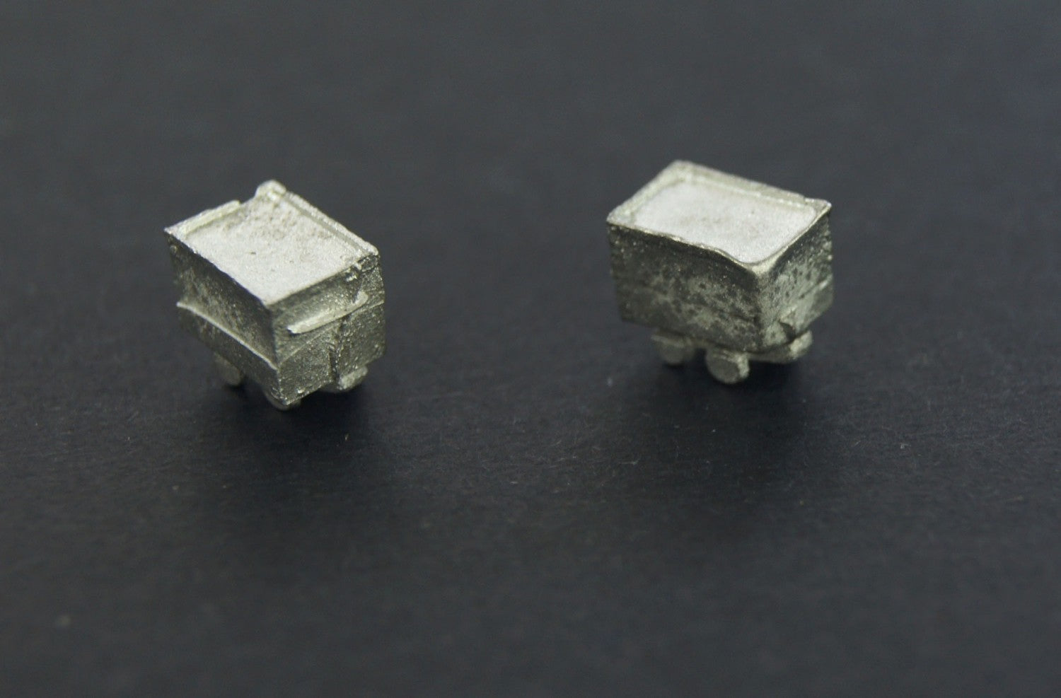 Micro Engineering 80-157 N Scale Mine Car - 2pcs