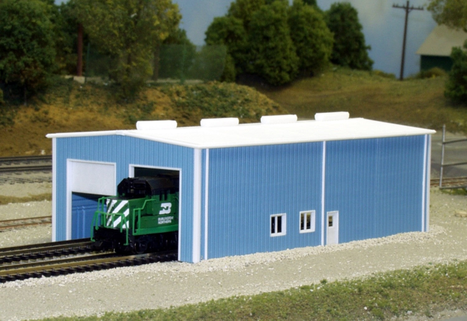 Pikestuff 8007 N Scale 2 Door Enginehouse Kit