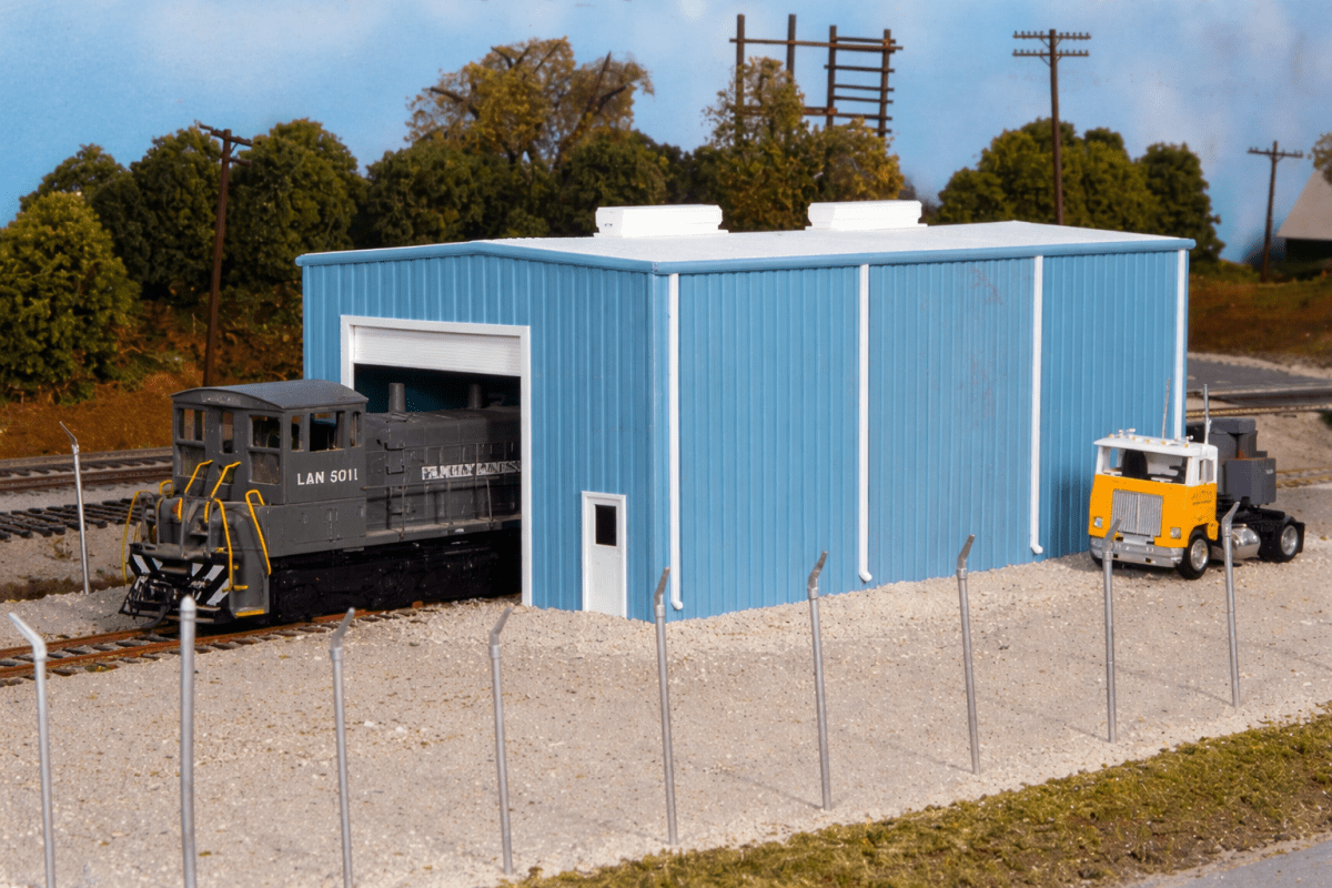 Pikestuff 5000 HO Scale Small Enginehouse Kit (Kitbasher Series) - Oakville Model Trains Depot
