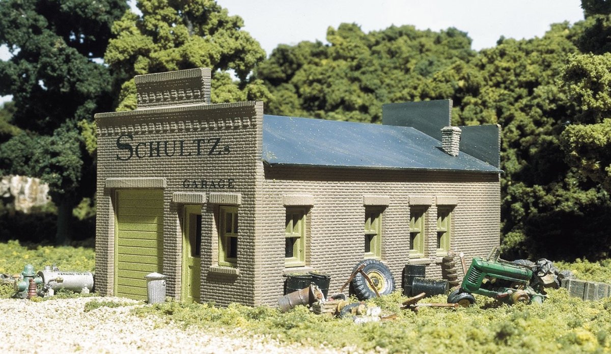 DPM 20100 HO Scale Schultz's Garage Building Kit (Period Auto Garage) - Oakville Model Trains Depot
