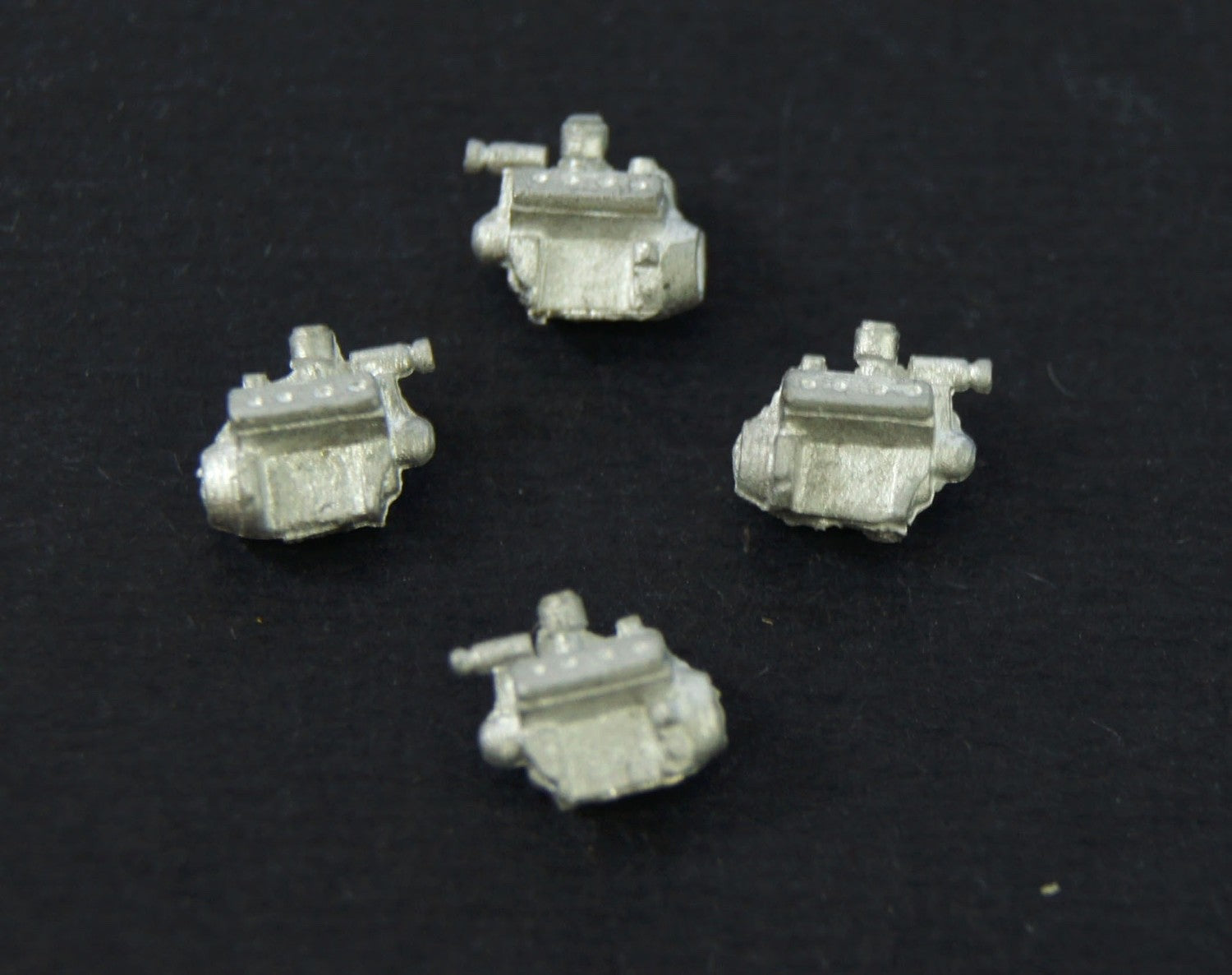 Micro Engineering 80-147 N Scale V-8 Engines - 4pcs