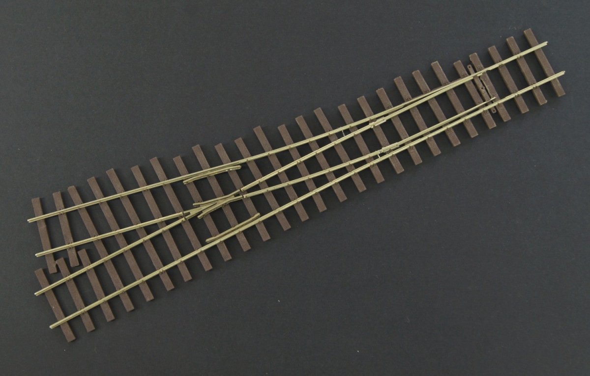 Micro Engineering 14 - 454 On30 Scale Code 70 5 Right - Hand Turnout (DCC - Friendly) - Oakville Model Trains Depot