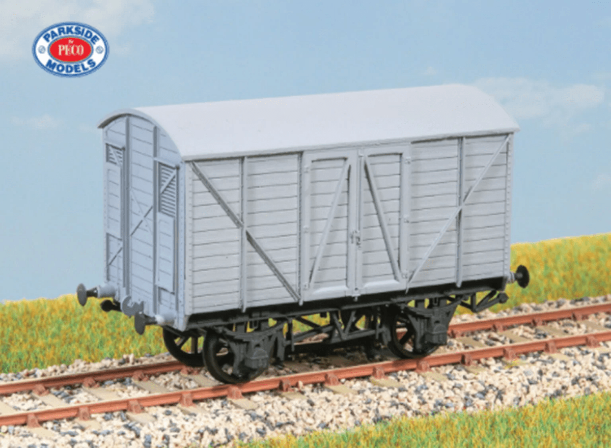 Peco PC - 84 GWR 10ton Goods Van - Oakville Model Trains Depot
