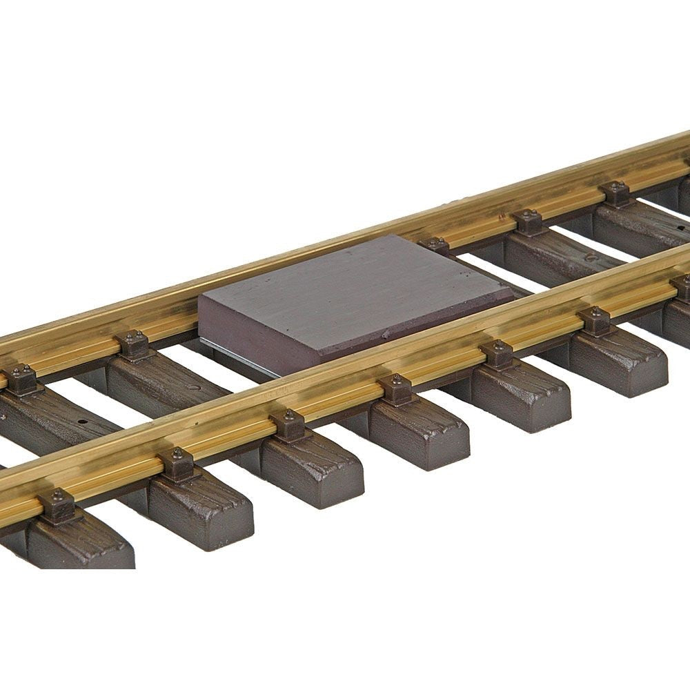 Kadee #811 O-Scale Between-the-Rails Delayed-Action Magnetic Uncoupler