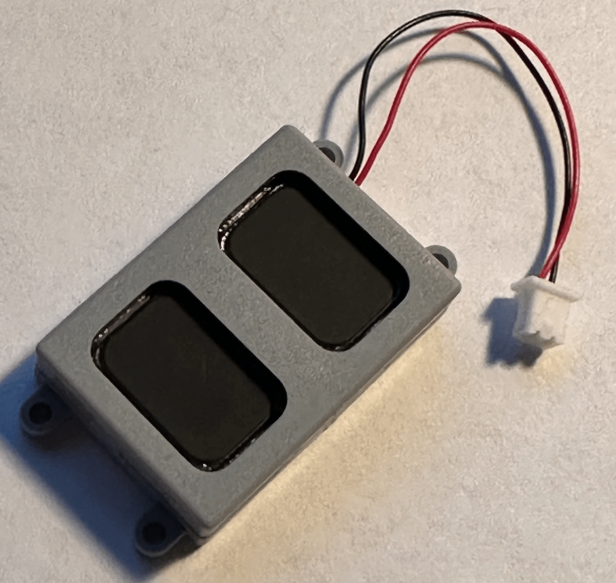 Bowser 1294 HO Scale Dual Sugar Cube Speaker with Wires (17.5 × 25.5 × 6.7 mm — Low - Hood Diesel) - Oakville Model Trains Depot