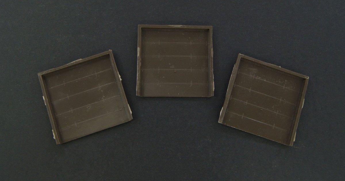 Micro Engineering 80 - 160 HO Scale Warehouse Overhead Doors - 3 pcs - Oakville Model Trains Depot