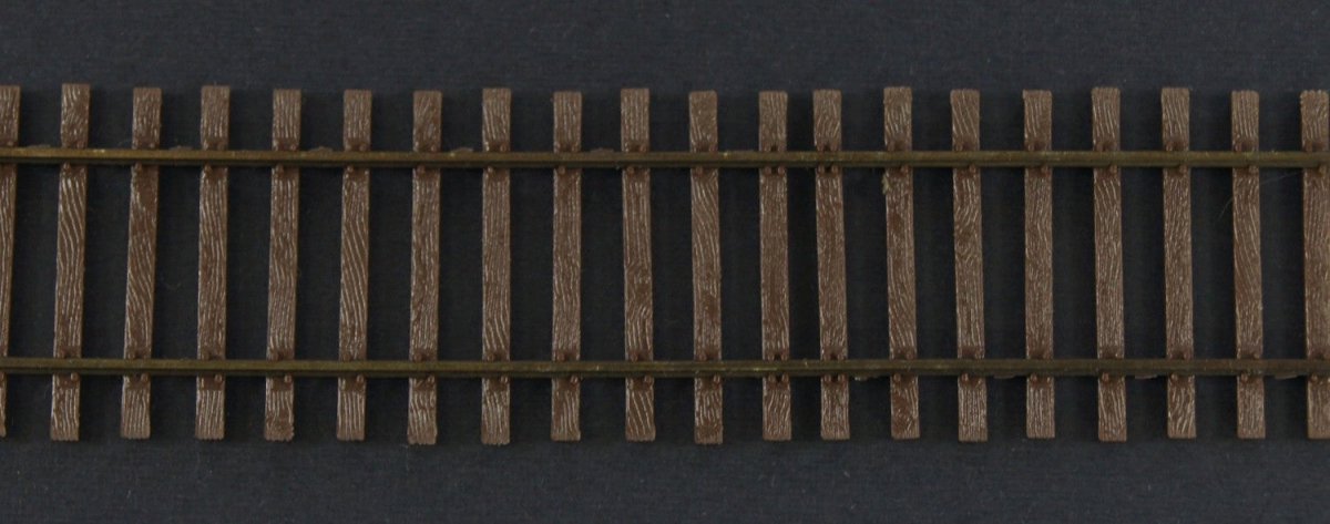 Micro Engineering 12 - 108 HO Scale Code 55 Weathered Flex Track 36" / 914mm - 6 - Pack - Oakville Model Trains Depot