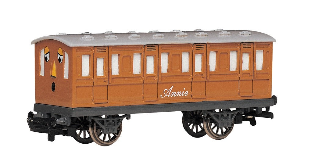 Bachmann 76044 HO Scale Thomas & Friends Annie Coach - New
