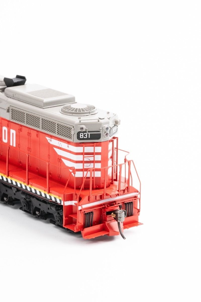 Rapido 50622 HO EMD SD9 — Chicago, Burlington & Quincy 831 (ESU LokSound DCC/Sound) - Oakville Model Trains Depot