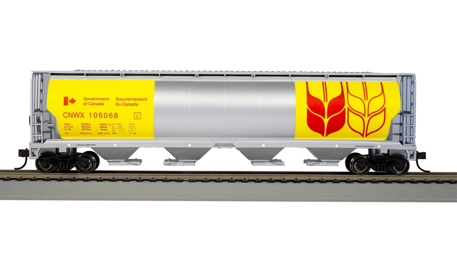 Bachmann 19136 HO Scale Government of Canada Cylindrical 4-Bay Grain Hopper