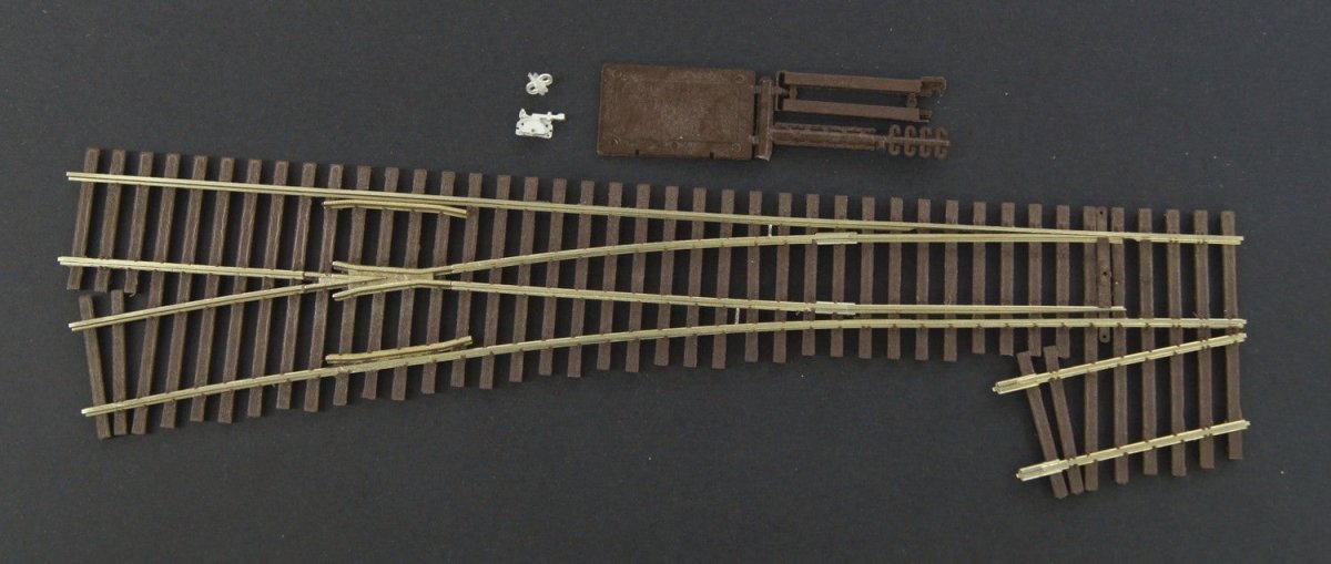 Micro Engineering 14 - 818 HO Scale Code 70 5e Last Ladder Left - Hand Turnout (DCC - Friendly) - Oakville Model Trains Depot