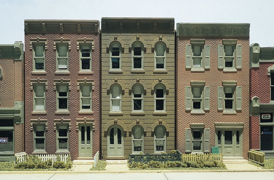 Woodland Scenics DPM 11400 HO Scale Townhouse Flats - 3 Fronts Only