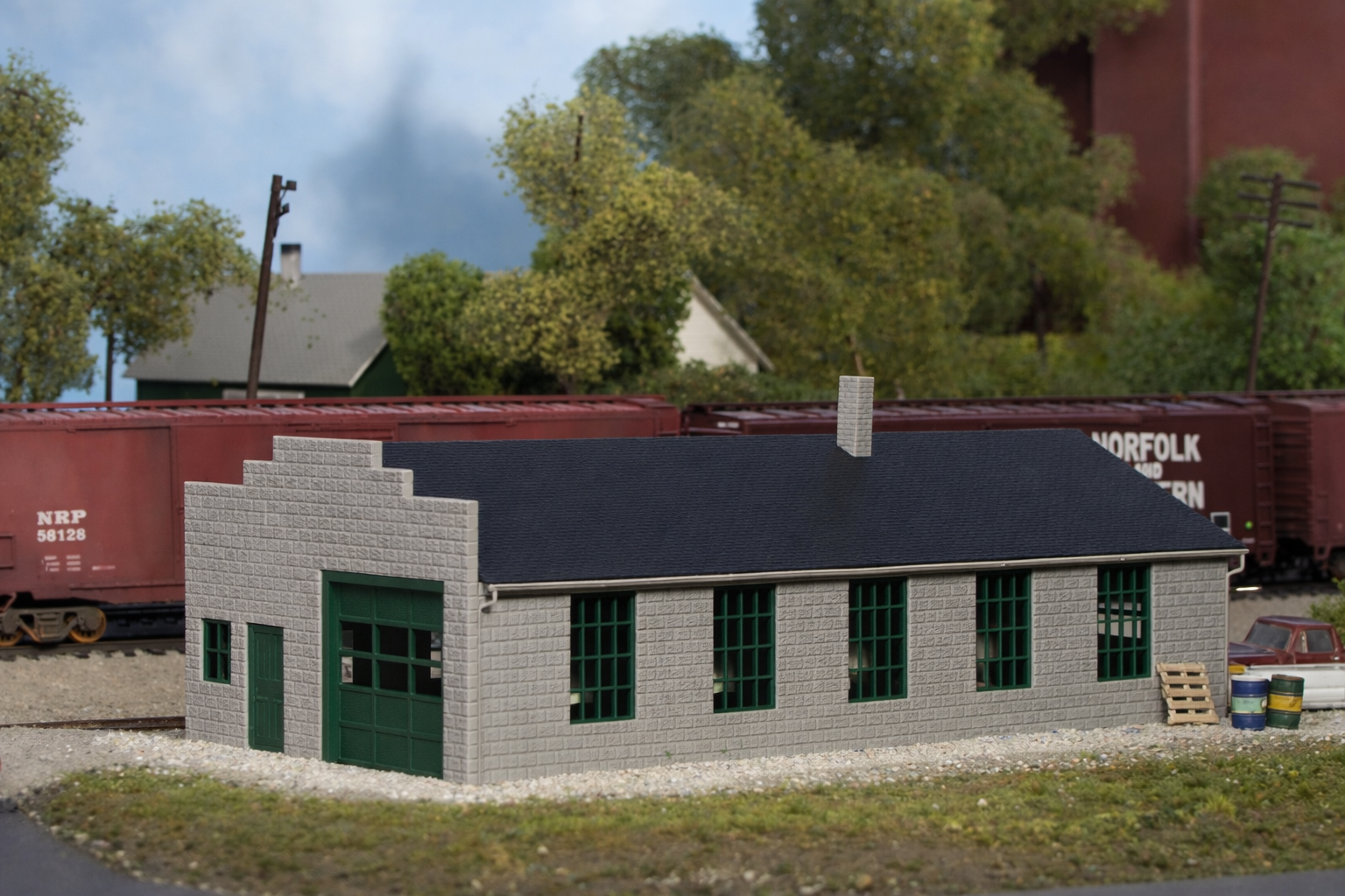 Pikestuff 0009 HO Scale Service Garage / Machine Shop Kit