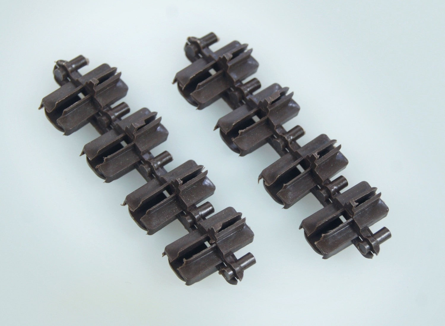 Micro Engineering 26-006 G Scale Transition Rail Joiners Code 332 to 250 - 4pair