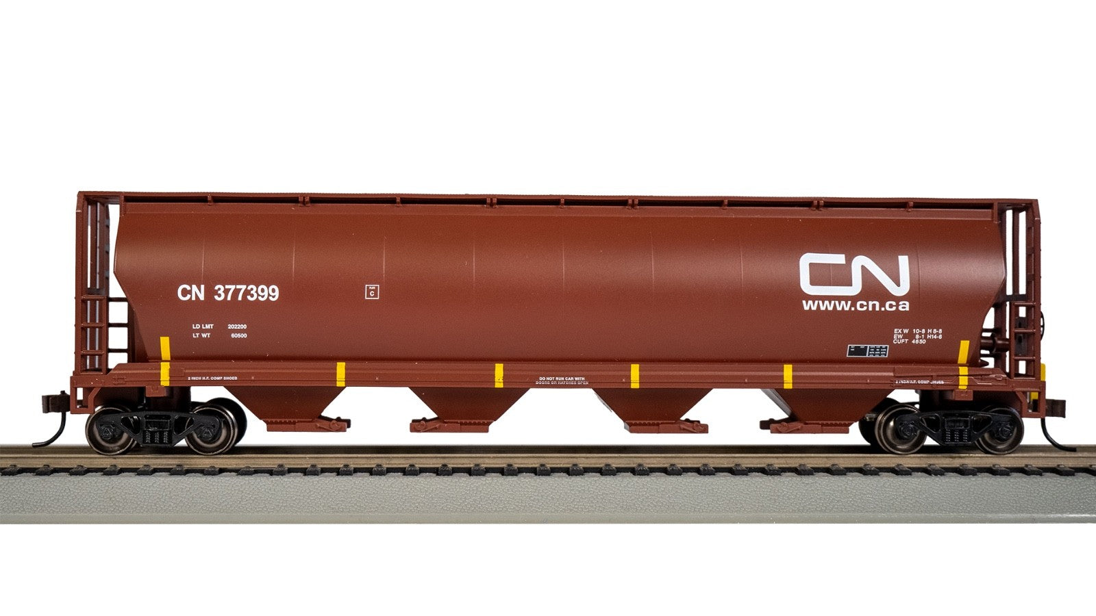 Bachmann 73803 HO Cylindrical Grain Hopper w EOT/FRED Flashing Light CN #377399