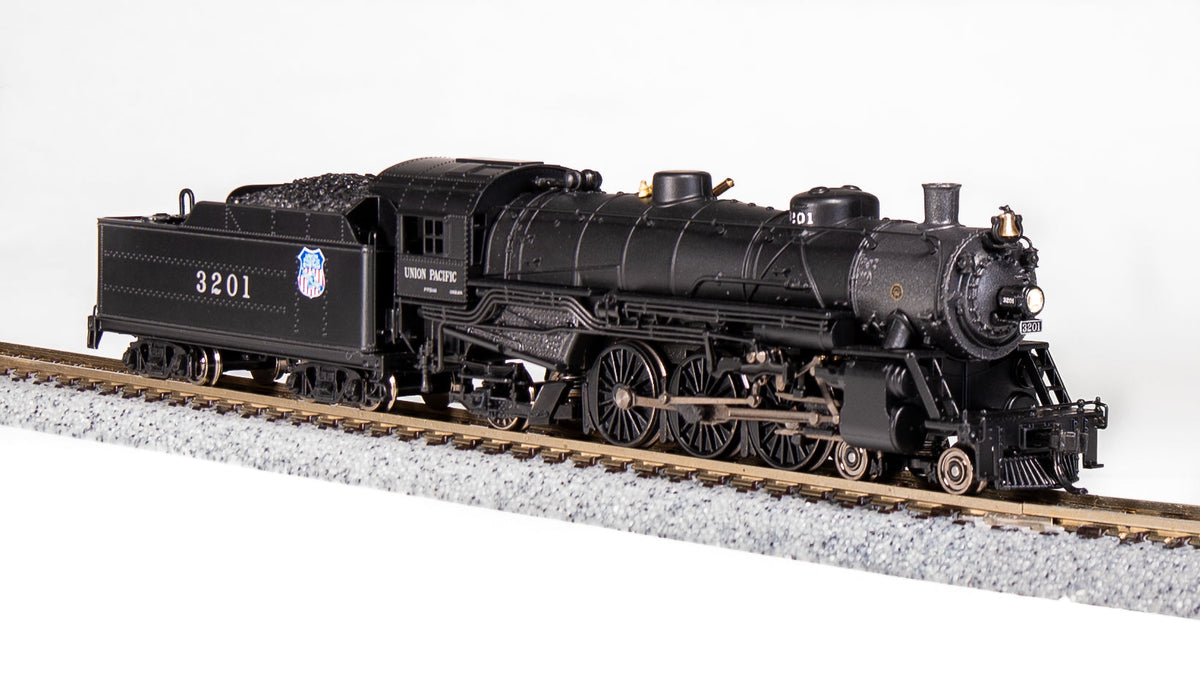 Broadway Limited Imports 10417 N Light Pacific 4-6-2, UP 3203, Overland Scheme, No-Sound / DCC-Ready, N