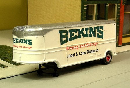 T-008-1 1947-55 32' Fruehauf Aerovan w/ Bekins Decals