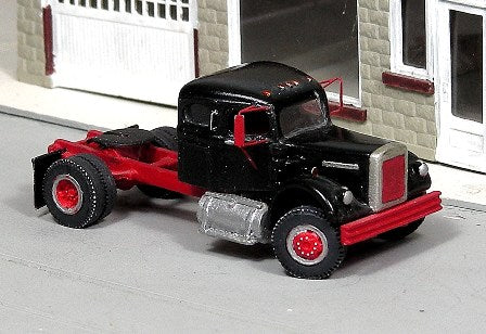 V-068 1956-66 White 4000 with Integral Sleeper Single Axle Sleeper Cab Tractor