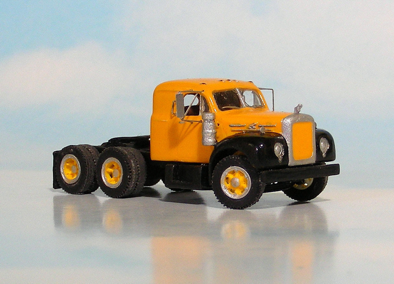 V-099 1953-65 Mack B-61 Tandem Axle Sleeper Cab Tractor