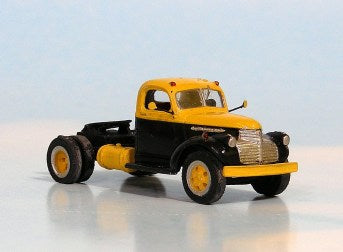 V-111 1941-47 GMC 2 Ton Single Axle Day Cab Tractor