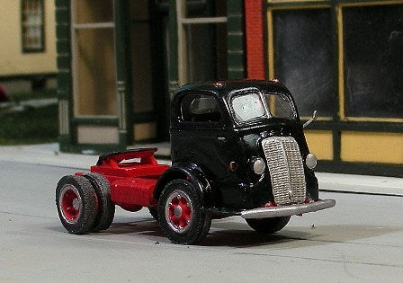 V-149 1937-41 International Single Axle Day Cab Tractor