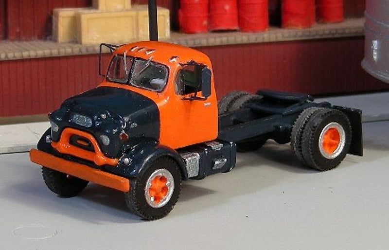V-182 1958-62 GMC 860 Single Axle Day Cab Tractor