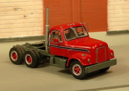 V-286 1961-72 International DC-405 Tandem Axle Day Cab Tractor