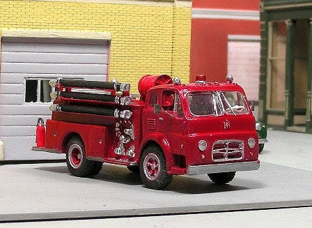 V-335 1956-72 IH/LaFrance C-190 Pumper - Fire Truck