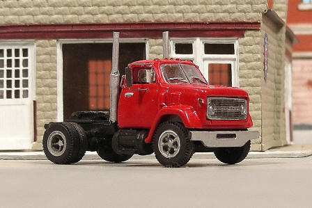 V-380 1966-77 Chevy C-90 Low Mount Single Axle Day Cab Tractor