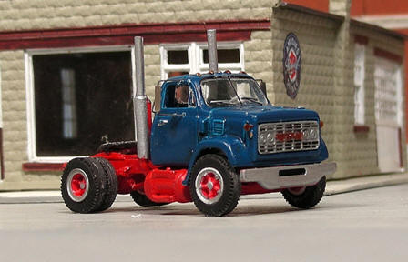 V-381 1966-77 GMC 9500 Low Mount Single Axle Day Cab Tractor