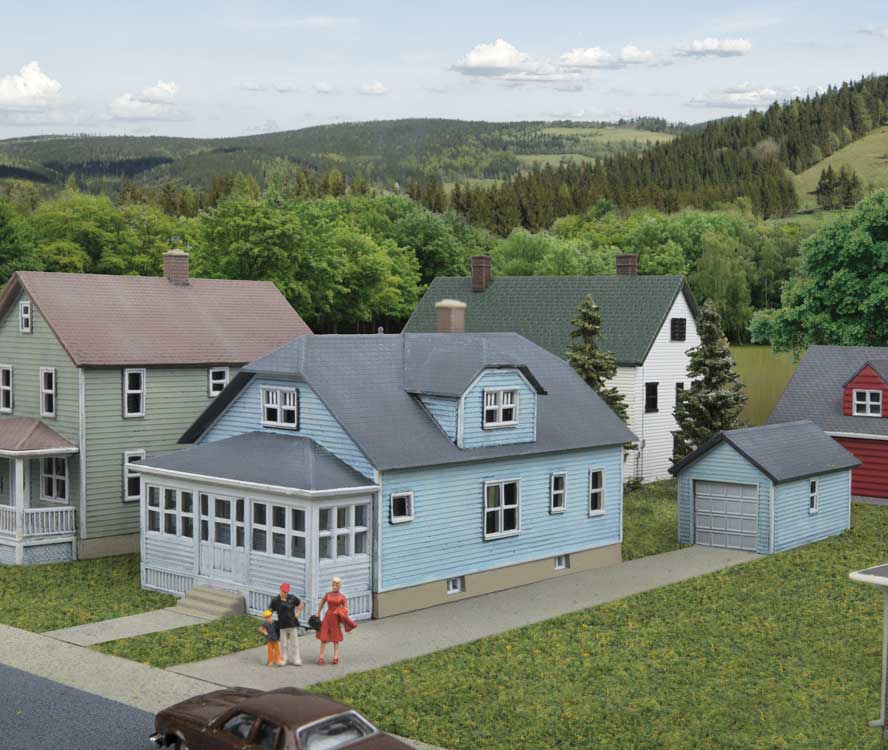 Walthers Cornerstone 3889 N Scale American Bungalow - Kit - 3-7/16 x 2 x 2" 8.7 x 5.1 x 5.1cm