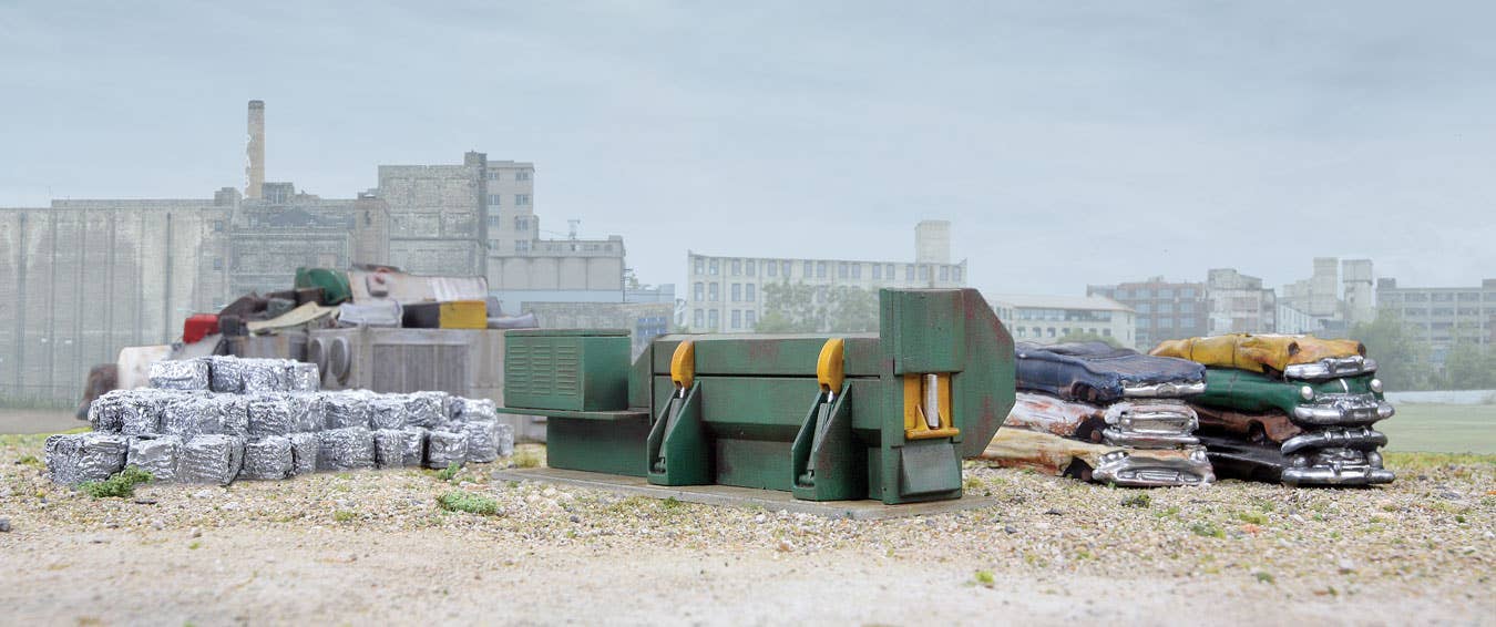 Walthers Cornerstone 3631 HO Scale Baler-Logger - Kit - 4-5/8 x 1-3/8 x 1-1/4" 11.7 x 3.4 x 3.1cm