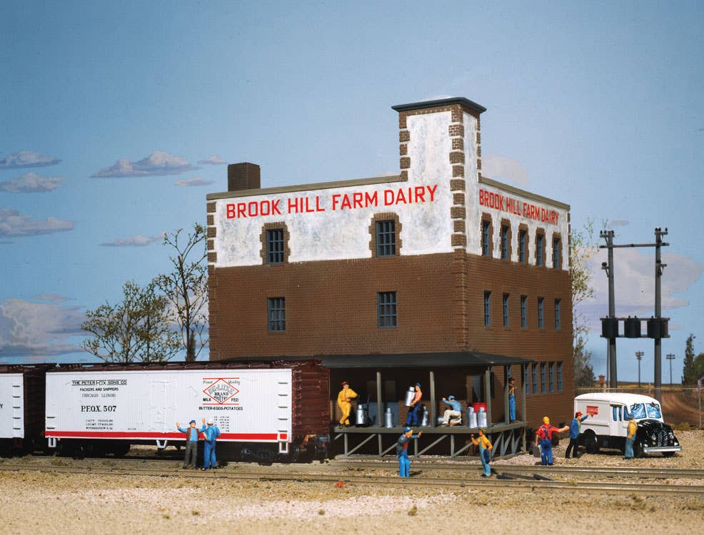 Walthers Cornerstone 3010 HO Scale Brook Hill Farm Dairy - Kit - 7-3/8 x 7-1/4" 18.7 x 18.4cm