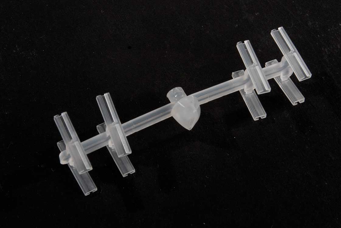 WalthersTrack 70104 HO Scale Code 70 Insulated Rail Joiners pkg(24) - pkg(24)