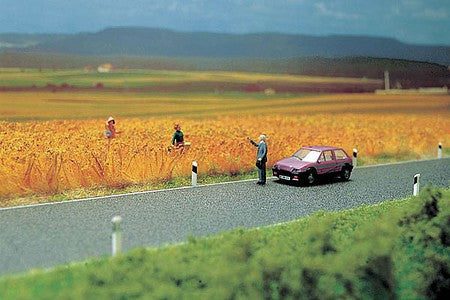 Walthers SceneMaster 1255 HO Scale Flexible Self-Adhesive Paved Roadway - 39-3/8 x 2-5/8" 1m x 66mm - Unmarked