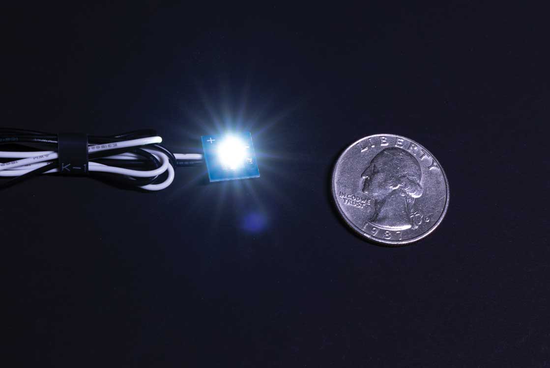 Walthers SceneMaster 4874 All Scale LED Small Building Light 3-Pack Natural White