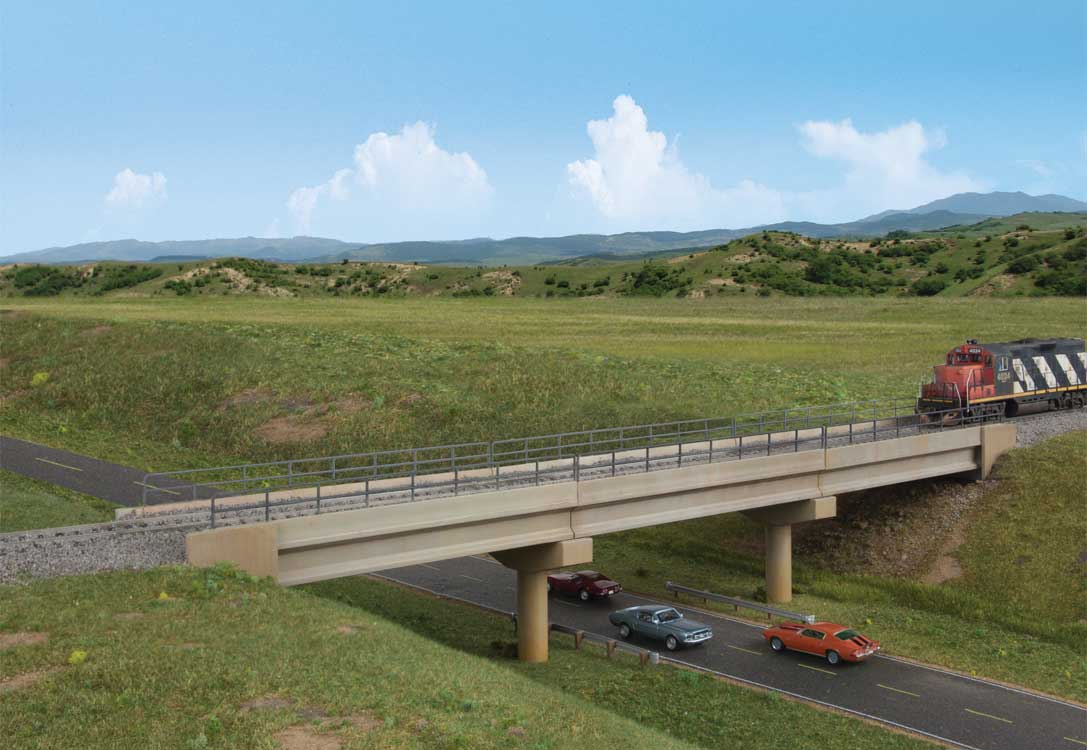 Walthers Cornerstone 4592 HO Scale Modern Long-Span Concrete Railroad Bridge - Kit - 20-7/8 x 2-7/8" 53 x 7.3cm