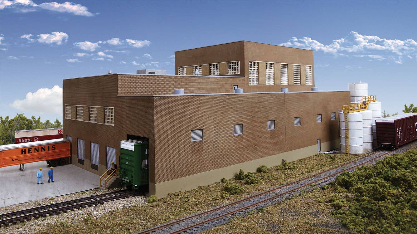 Walthers Cornerstone 3902 HO Scale Paper Mill - Superior Paper - Kit - 20-3/4 x 11-3/4 x 8-3/4" 52.7 x 29.8 x 22.2cm