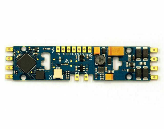 SoundTraxx 885813 TSU - PNP8 Tsunami2 Digital Sound Decoder for EMD Diesel (Drop - In, 8 Function) - Oakville Model Trains Depot
