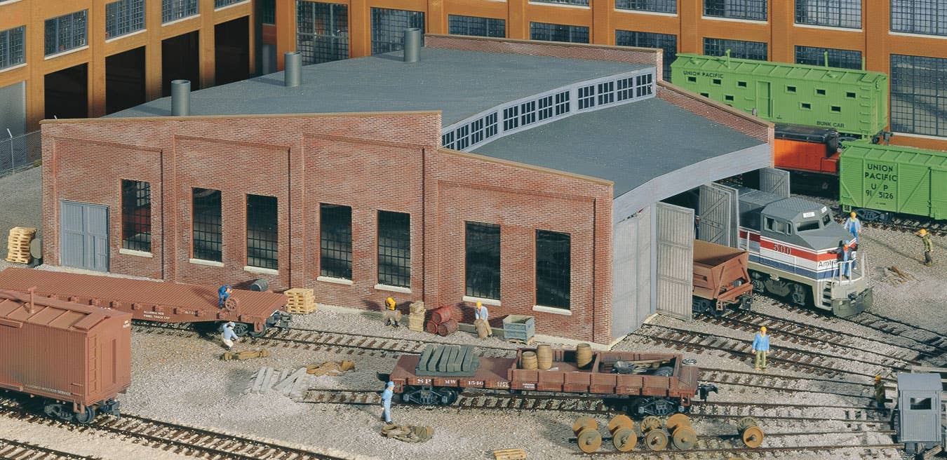 Walthers Cornerstone 3041 HO Scale Three-Stall Roundhouse - Kit - 14 x 14-1/4 x 4-11/16" 35.6 x 36.2 x 11.9cm
