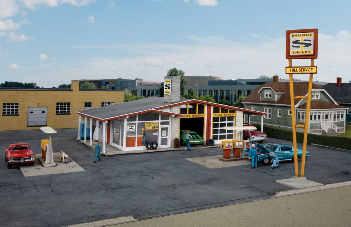 Walthers Cornerstone 3541 HO Scale Vintage Gas Station - Kit - Main Building: 10-1/2 x 9 x 3-3/16" 26.6 x 22.8 x 8cm