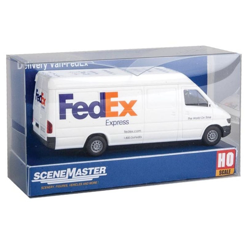 Walthers SceneMaster 12203 HO Scale Delivery Van - FedEx Express