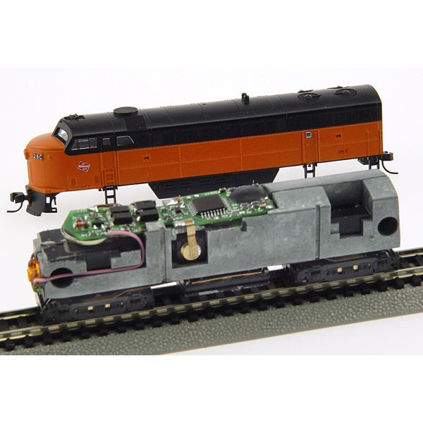 MRC #0001660 N scale plug-in DCC decoder for the Life-Like C-Liner locomotive